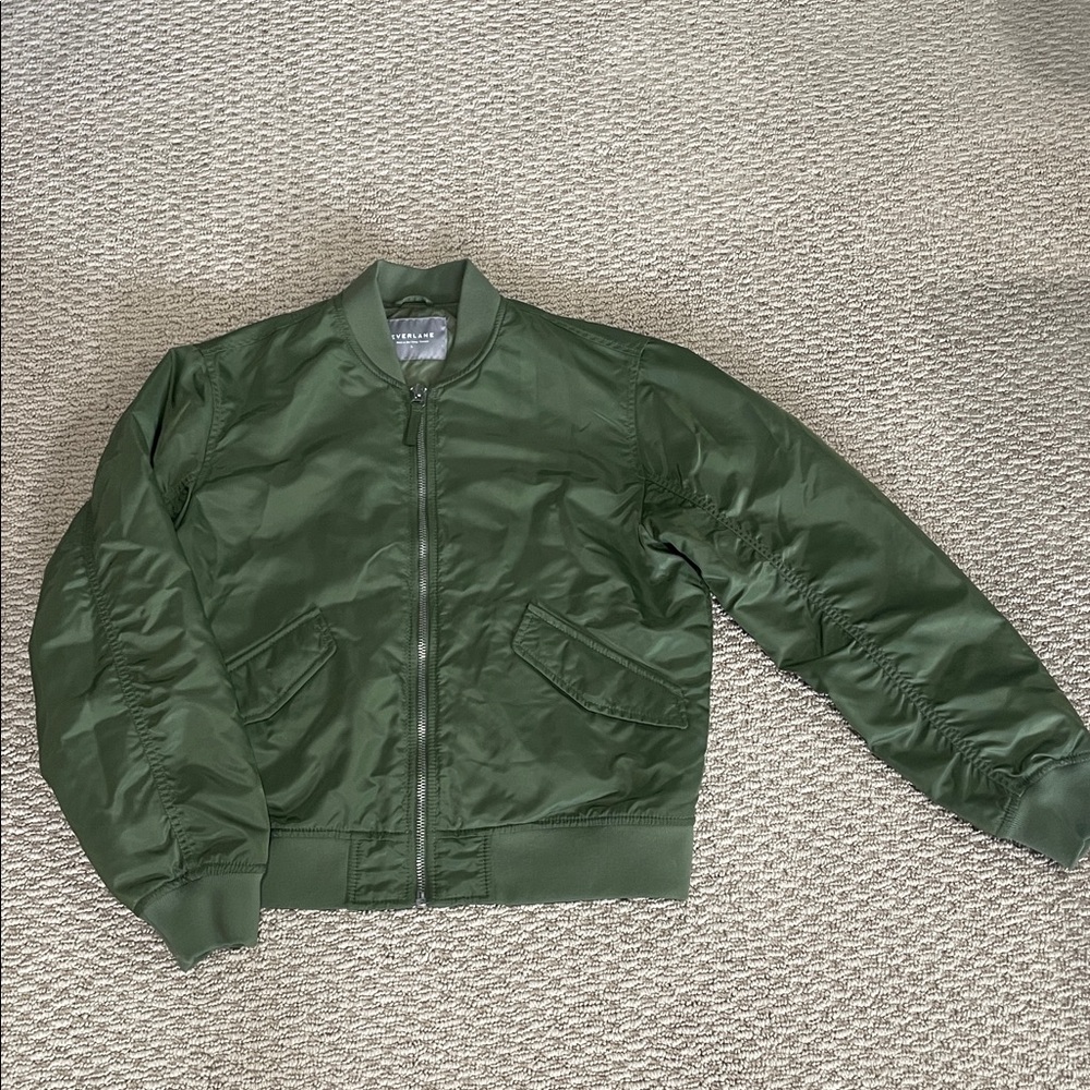 EVERLANE Zip up Classic Bomber Jacket in Army Green Size large women’s